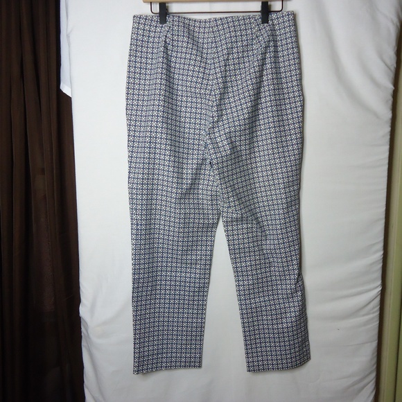 Talbots Geometric Heritage Cropped Pants - Picture 5 of 6
